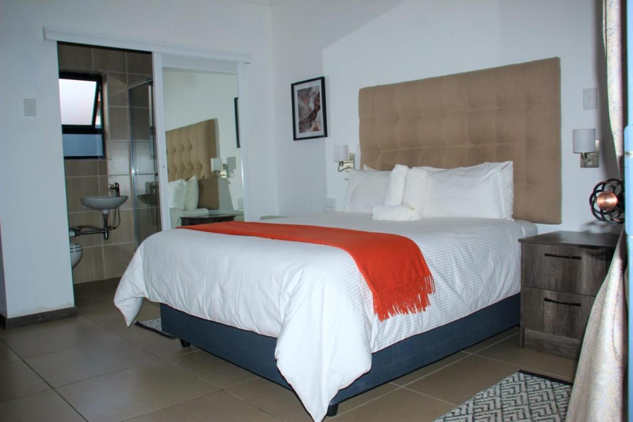 Tranquility Guesthouse Standerton ภายนอก รูปภาพ