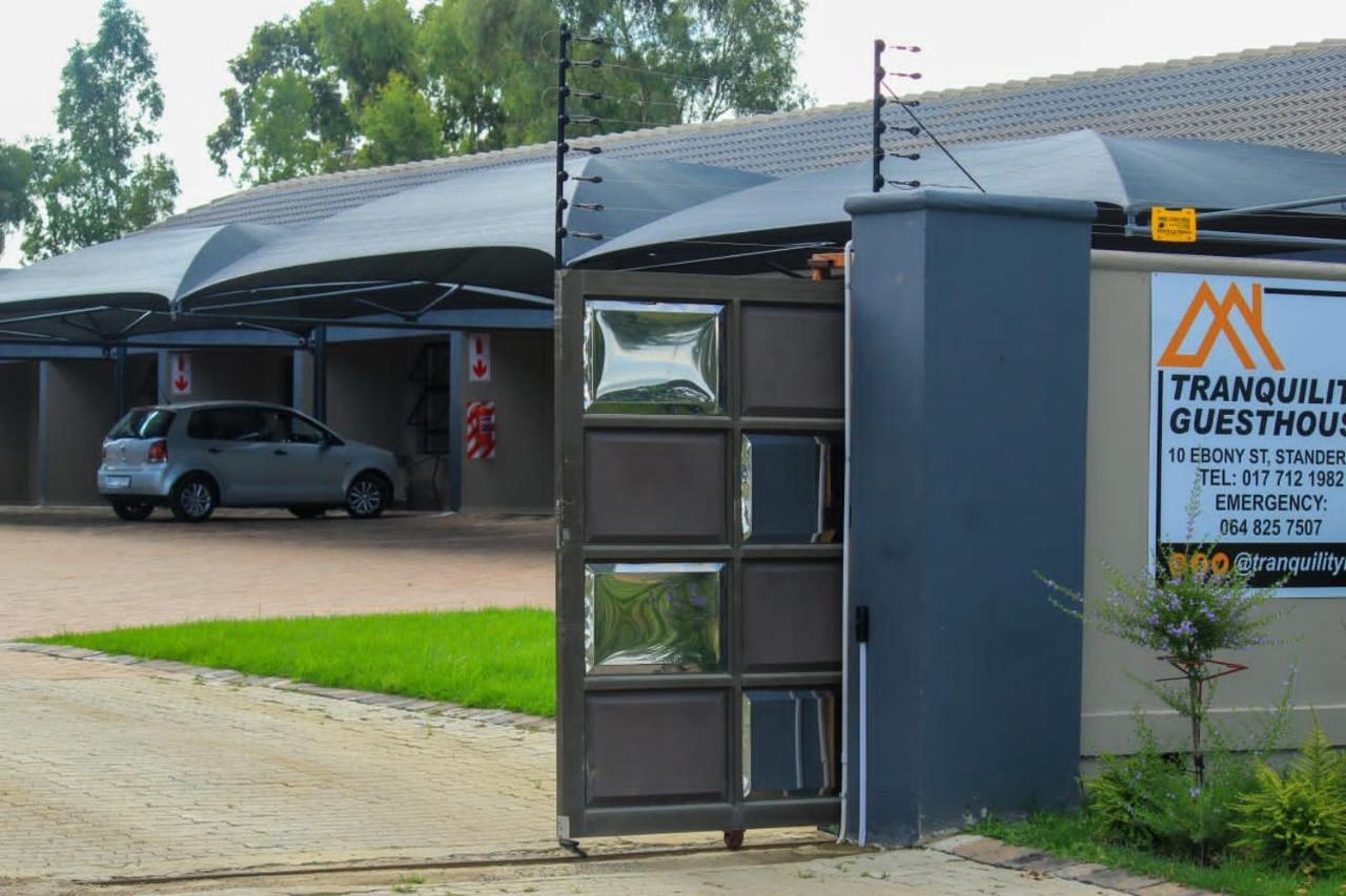 Tranquility Guesthouse Standerton ภายนอก รูปภาพ