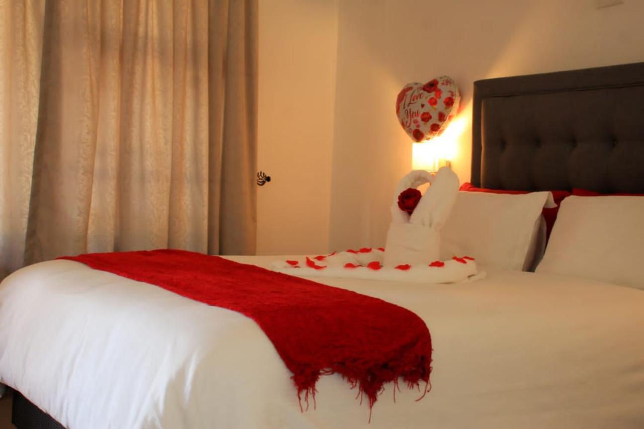 Tranquility Guesthouse Standerton ภายนอก รูปภาพ