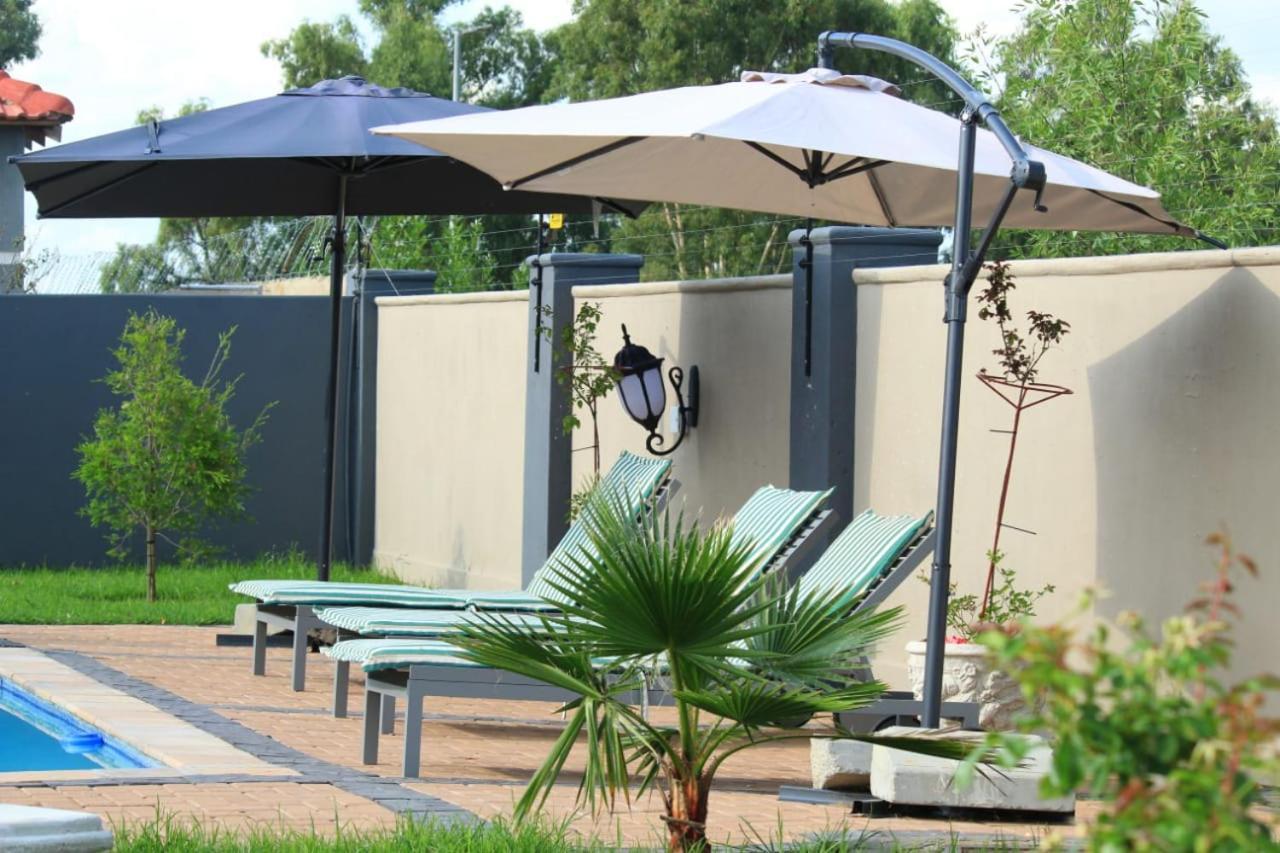 Tranquility Guesthouse Standerton ภายนอก รูปภาพ