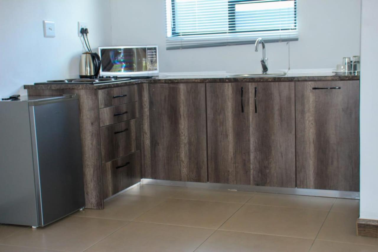 Tranquility Guesthouse Standerton ภายนอก รูปภาพ