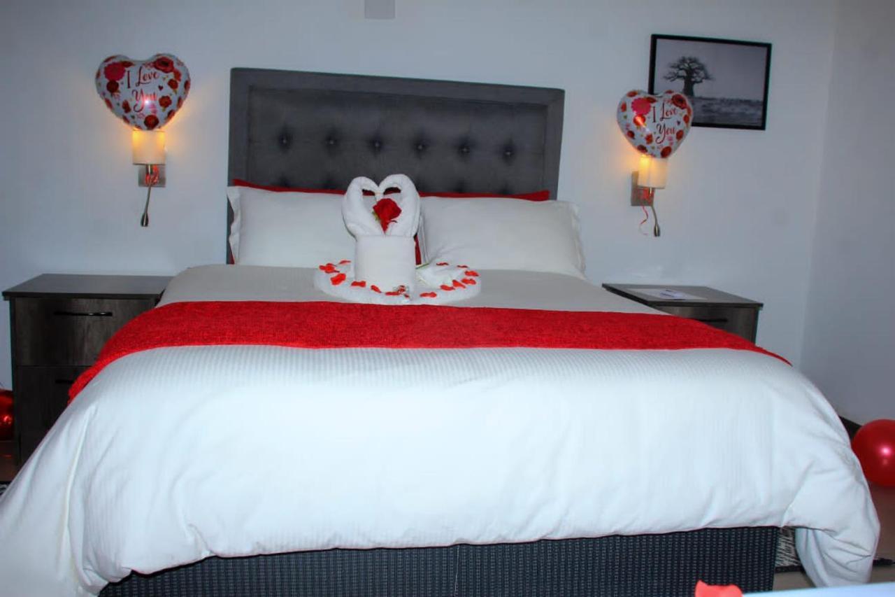 Tranquility Guesthouse Standerton ภายนอก รูปภาพ
