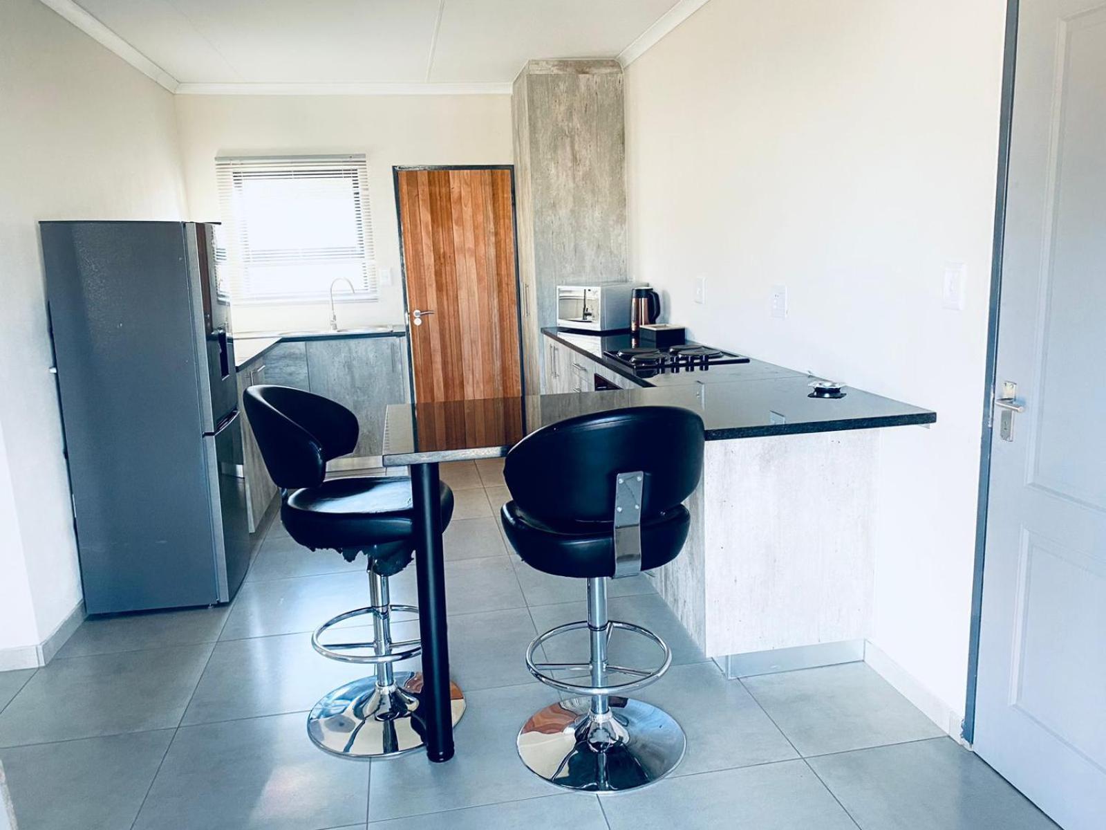 Tranquility Guesthouse Standerton ภายนอก รูปภาพ